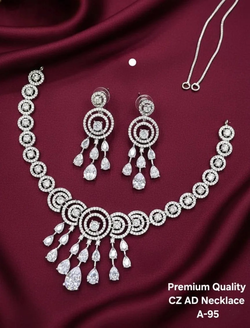 A.D CZ PREMIUM QUALITY NECKLECE FOR GIRLS/WOMENS PARTYWARE