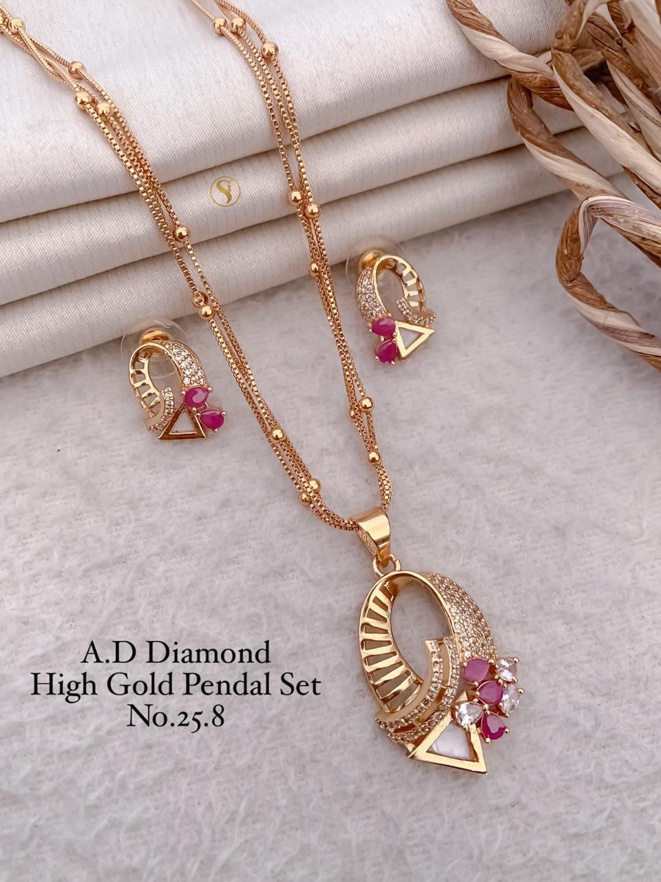Designer Gold Pleted Chain Pensent With Earing For Girls/Womens